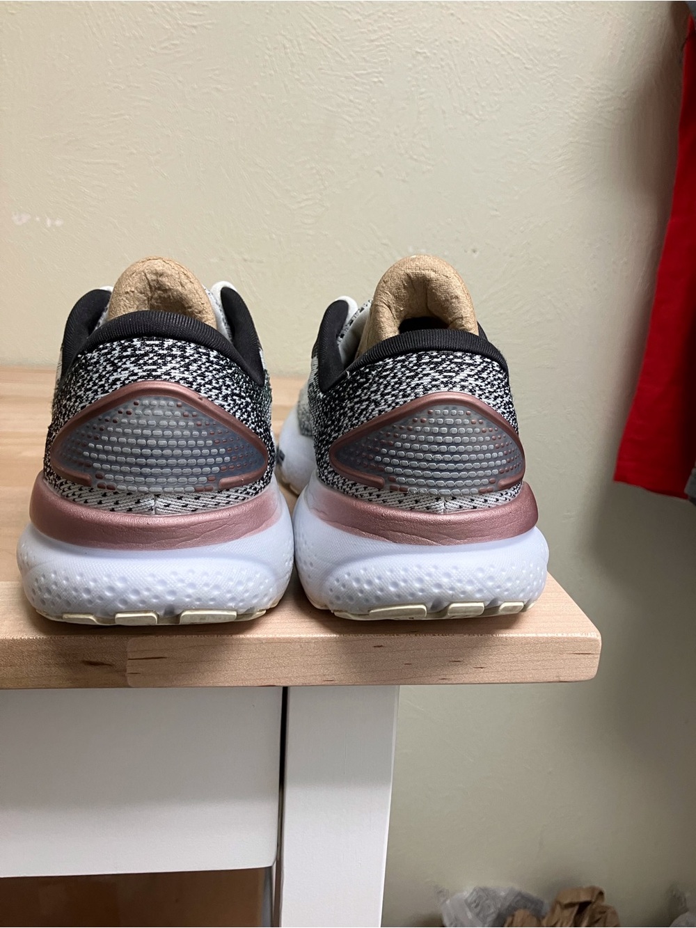 Brooks Women's Ghost 16 - Picture 6 of 12